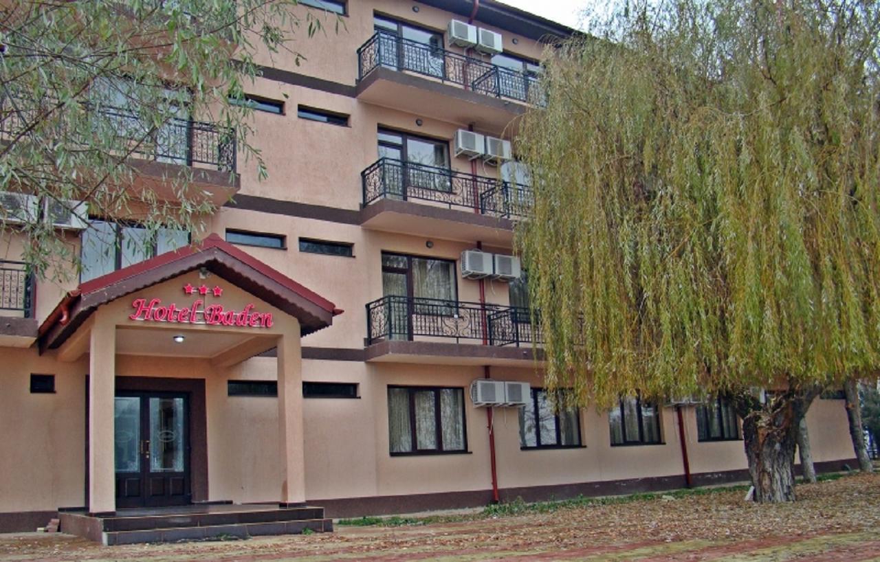 Hotel Baden Calarasi  Buitenkant foto